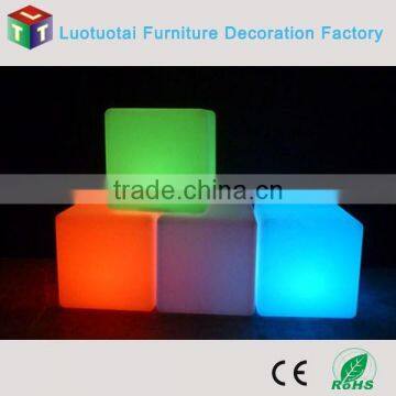 Alibaba China sitting lighted led cube for party