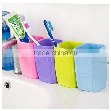 2016 hot selling thickening plastic toothbrush cup tooth mug gargle cup