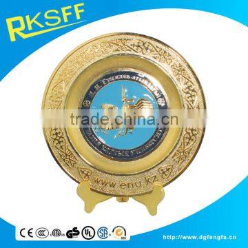 Zinc Alloy Custom Made Tourism Gold Souvenir Plate With Display Stand photo-3