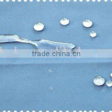 Cotton and polyester water resistant fabric