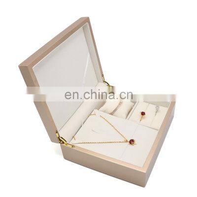 Top Sell Custom Natural Red Wooden Jewelry Necklace Box Tuscan Designs Jewelry Box photo-2
