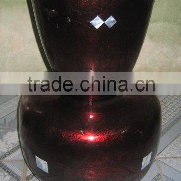 An unique design: A 38xH43cmVietnam lacquer vase with mother of pearl inlay