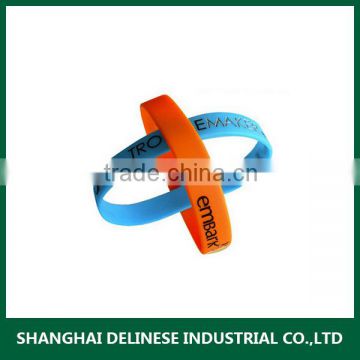 thin silicone bracelet