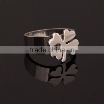 Four Leaf Clover Shaped Stainless Steel Ring