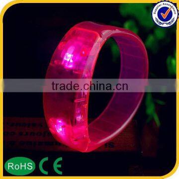 2015 hot portable custom led bracelet