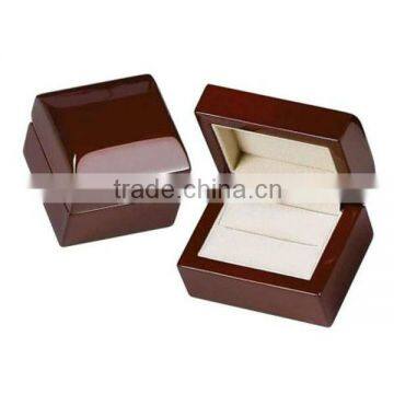 Vintage Style Pure Wooden Watch Box for Gift photo-5