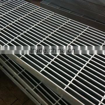 2015 Hot Outdoor Steel Grating Stair Treads for Building Material With Cheap Price photo-5