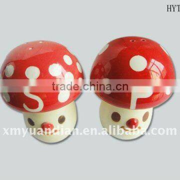 mushroom design dolomite salt and pepper shaker