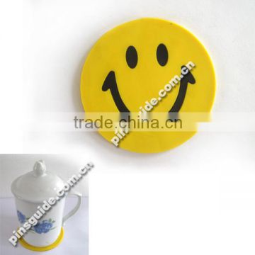 Specialized manufacturing luminous soft pvc laminated coaster