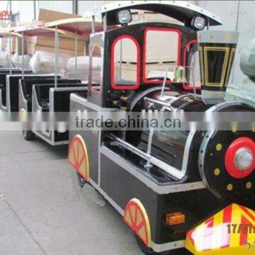 2016 new model amusement park games trackless train for sale