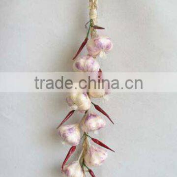 2014 High Quality Artificial Fruits Fake Garlic String 21 inch Artificial Maize Peel Garlic With Chilli String