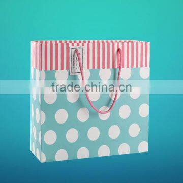 Manufacturer and exporter of all kinds of new design paper bag for 2014 with competitive price