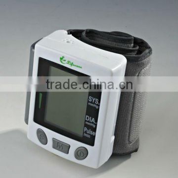 CE approved Blood pressure monitor wrist type