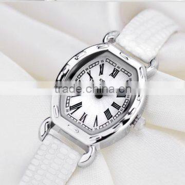 2016 Fashion Vintage Women Watch Genuine Leather Waterproof Women Watch Lady