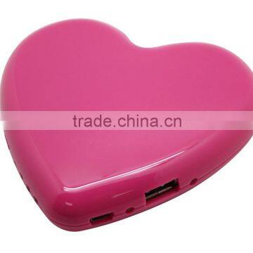 Cute giveaway heart shape power bank 3500mah