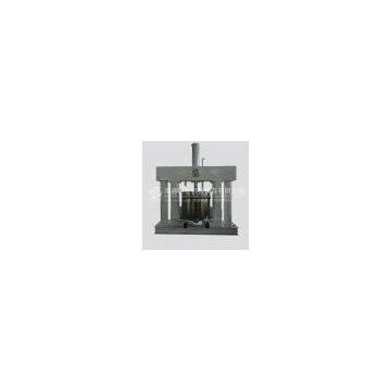 Hydraulic Discharge System for High Viscosity Materials