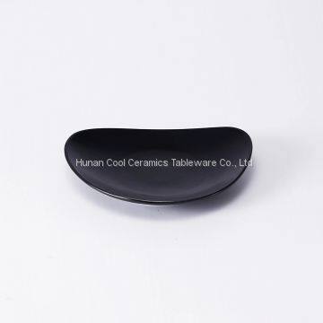 wholesale black porcelain Triangle shallow ceramic bowl