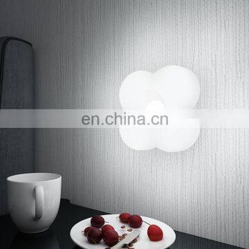 Hot Domestic Charging Infrared Body Sensor Lamp Led Induction Four Leaf Clover Light photo-4