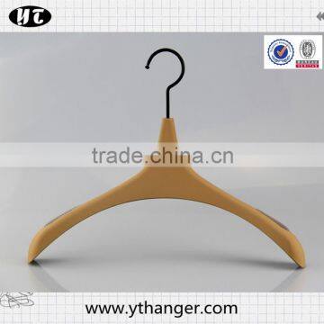 Hot Sale Luxury Plastic Hanger With Rubber Surface for Luxury Dress photo-4