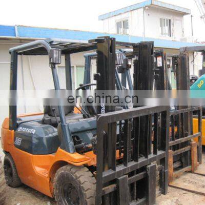 Used Toyota 7FDU25 forklift , 2.5ton forklift in Shanghai China