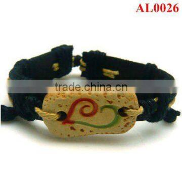 2012 Fashion Leather bracelet with oval shaped ox bone in colored cords AL0026