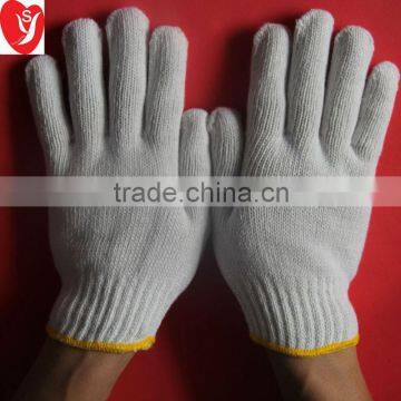 Bleached white cotton working glove