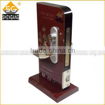 Noise elimination Adjustable door lock set