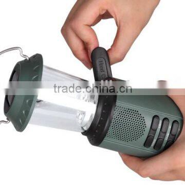 Portable Triple Way Charged Solar Hand Crank Radio Lantern / Compact FM Radio