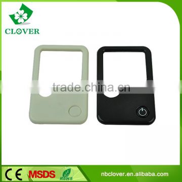 Plastic reading credit card size magnifier with light