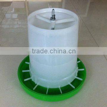 8KG plastic poultry feeder