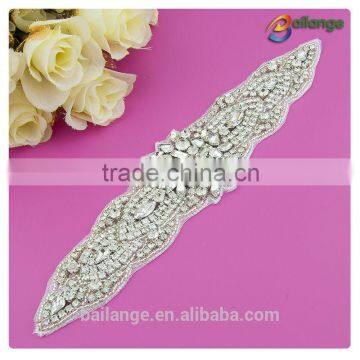 2015 Garment accessories Wholesale rhinestone hotfix applique for lady