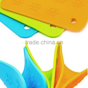 Small Smooth Angle Square Snowflake Silicone Placemat Cup Mat Place Mat photo-5