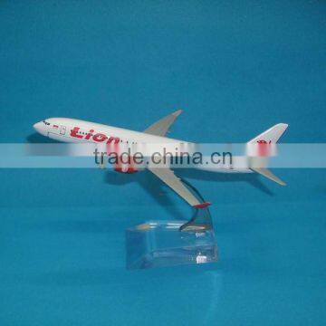 Metal B737-900 LION airplane model