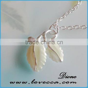 Wholesale Leaf Pendants Necklace Glow in the Dark Necklace With Luminous Stone photo-5