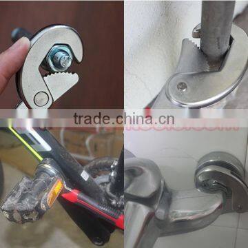 2pcs Adjustable Quick Snap and Grip Wrench Universal Wrench Set photo-4