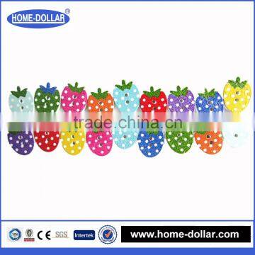 Promotion custom colorful pattern decorative strawberry shape fancy wooden button bulk for childern clothing