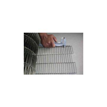 Wire Mesh Conveyor Belt photo-3