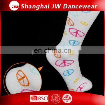 Hot Sale Pretty Durable Fashion Professional Dance Socks with Nice Pattern