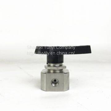 4 Way Ball Valve photo-2