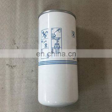 OE P550372 Auto engine fuel filter with good quality