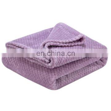 Amazon Supplier 280GSM Soft Flannel Fleece Jacquard Weave Pattern Travel Lightweight Blanket