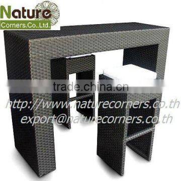 Handmade Outdoor Rattan Wicker High Bar Table and Stools