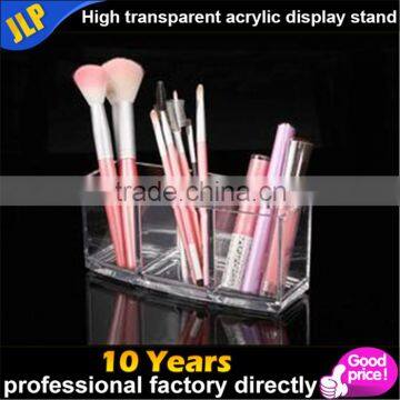 Acrylic brush holder with lid in cosmetic bags / cases