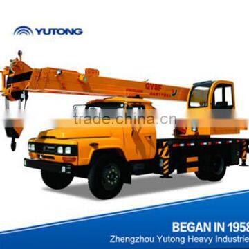 Fuel economy and environmental protection auto crane