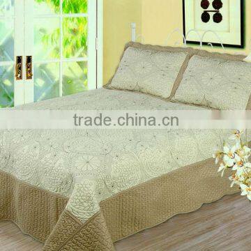 Hot sale elegant embroidery quilt elegant quilt set elegant bouti