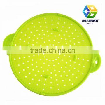 Unique Kitchen Accessories Supplies Microwave Silicone Colander, Steam Tray