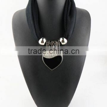 2016 Black Enamel Heart Charm Pendant Long Scarves Solid Black Costume Long Scarves Diy Custom Black Pendant Scarves photo-3