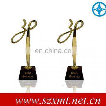 Fashionable design brass color plated custom metal dancing statues