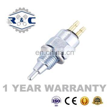 R&C High Quality Auto Brake Lighting Switches 8421026010 For Toyota Pickup/Hilux 2.0L-2.4L l4 72-83 Car Braking Light Switch photo-2