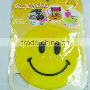 Round Plastic Rubber PVC Smile Face Yellow Emoji Cup Coaster